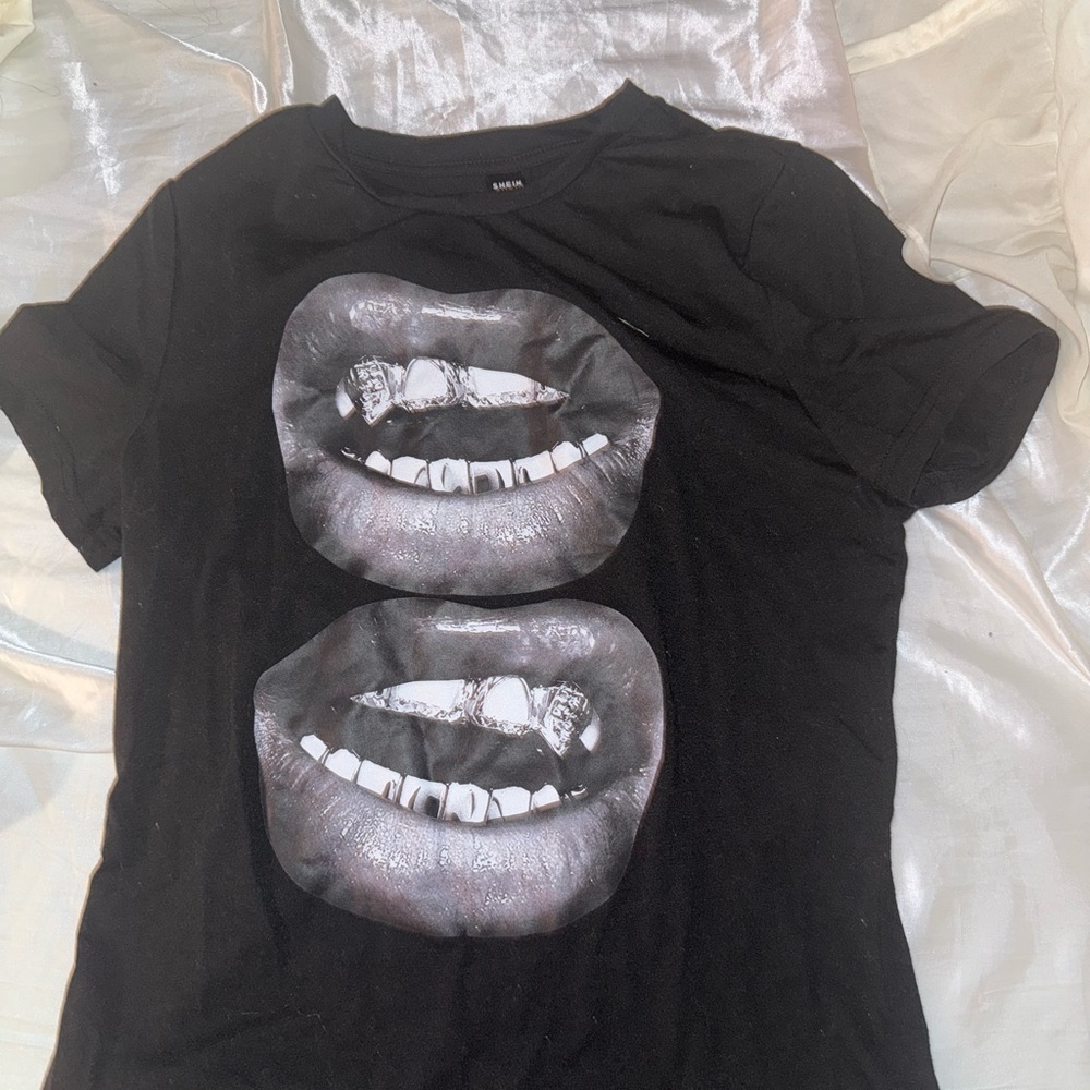 Black Graphic Tee with Lip Print